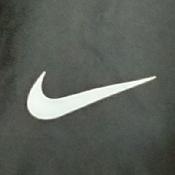 NWOT NIKE Women's Active Workout Short. - Picture 6 of 11